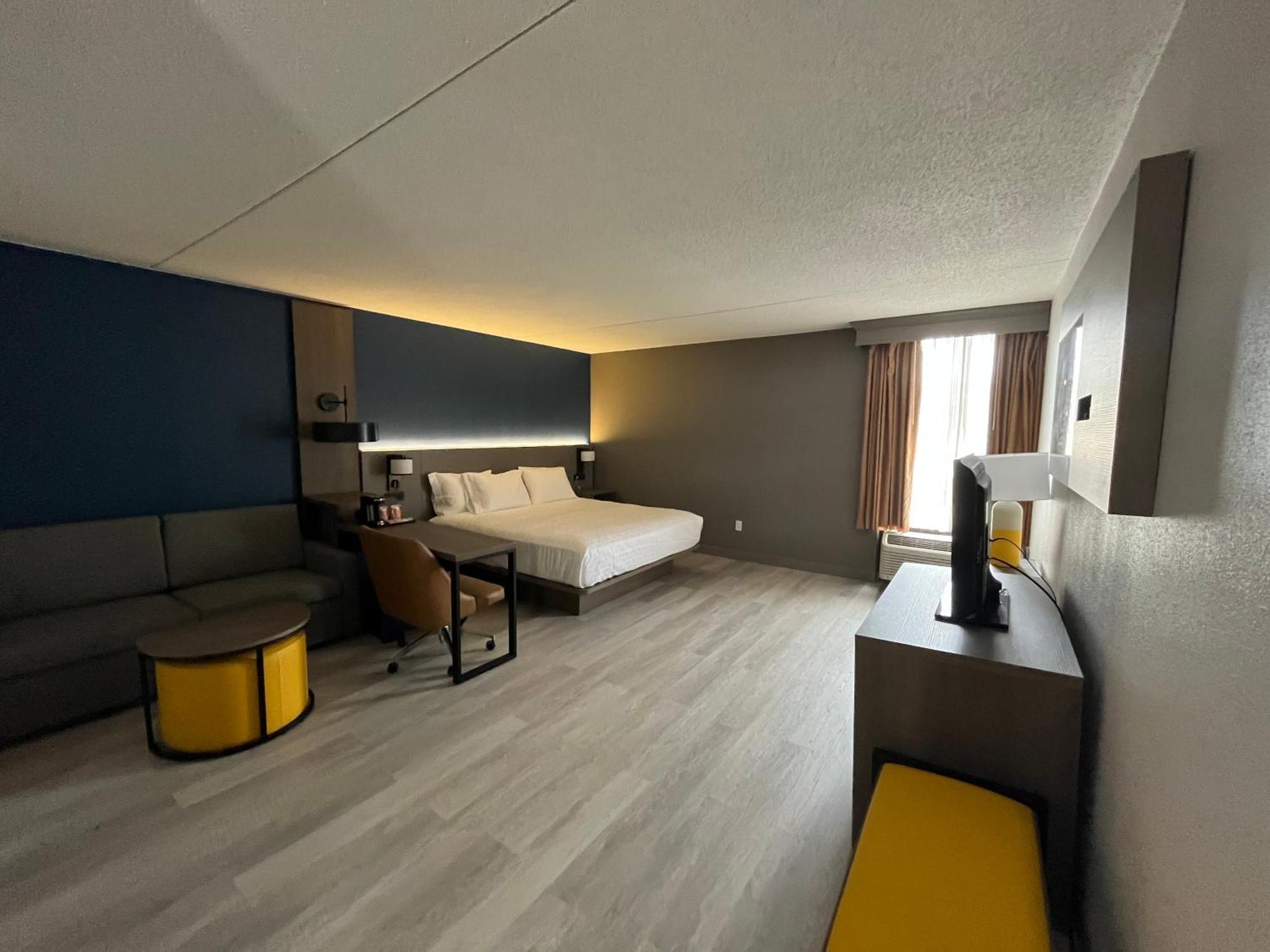 ชัวร์สเตย์ พลัส โฮเทล บาย เบสต์ เวสเทิร์น จอห์นสัน ซิตี้ Hotel Johnson City ภายนอก รูปภาพ